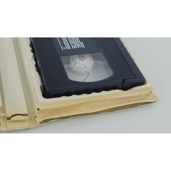 Walt Disney Tarzan VHS 2000 Clamshell Movie Family Adventure Classic G Rated - Picture 6 of 10